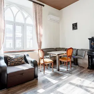 https://spacious-central-location-instaworthy-views-king-size-bed.alltbilisihotels.com